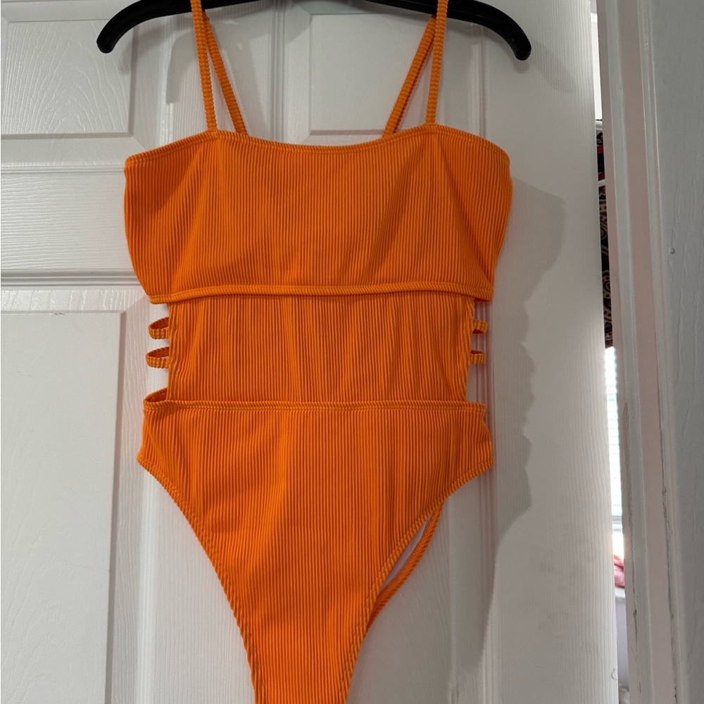 Orange Ribbed One-Piece Swimsuit | SUPER Flattering 🔥